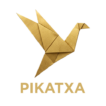 Logotipo de Pikatxa con una figura de origami en forma de ave de color dorado metálico sobre un fondo negro sólido, con el nombre de la marca debajo en letras mayúsculas doradas.